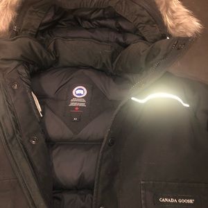 Canada goose KIDS LYNX PARKA size 4-5
